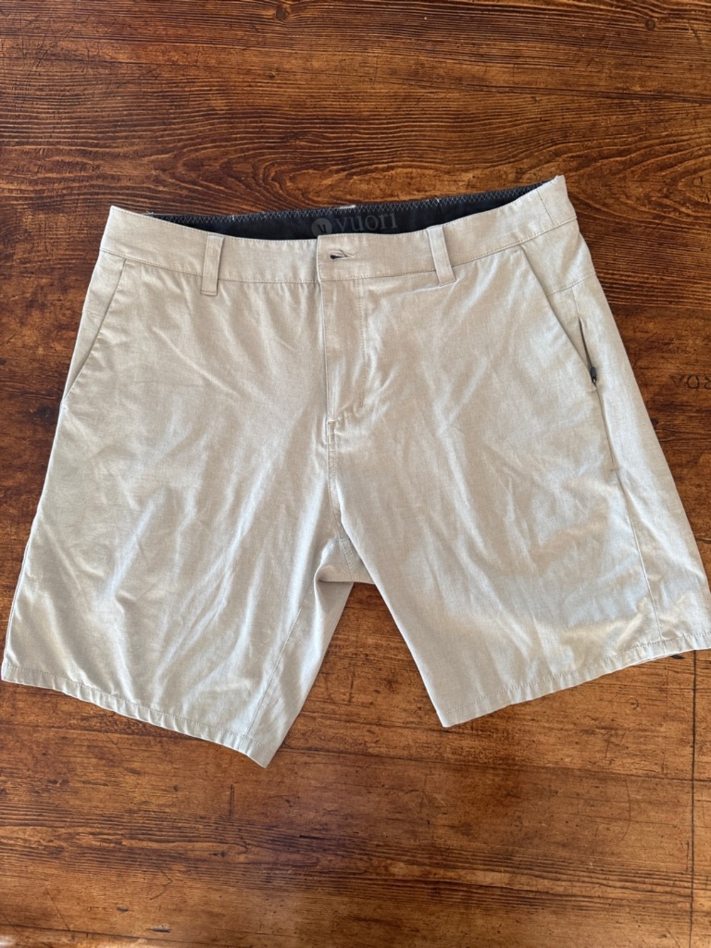 Vuori Aim Shorts 34” — Light Stone Beige Flat Front Performance Shorts